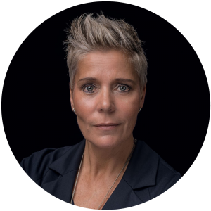 Judith Holthausen - 2 horn marketing Trier